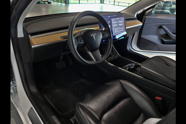 Tesla Model 3 Standard RWD Plus 60 kWh Pano|Leder|Autopilot|NL auto