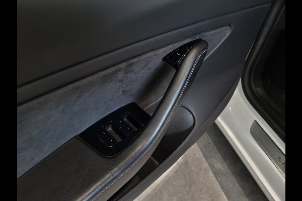 Tesla Model 3 Standard RWD Plus 60 kWh Pano|Leder|Autopilot|NL auto