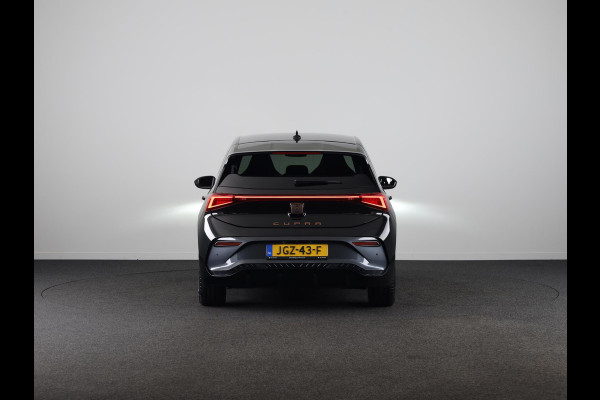 CUPRA Born Business Limited 63 kWh 232PK | Stoel & Stuurverwarming | Achteruitrijcamera | Navigatie | Keyless Entry | Draadloze Carplay en Androidauto |