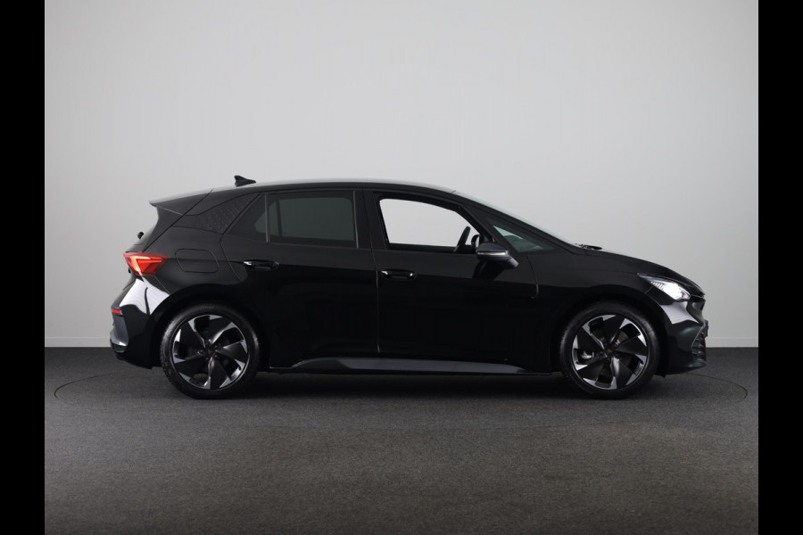 CUPRA Born Business Limited 63 kWh 232PK | Stoel & Stuurverwarming | Achteruitrijcamera | Navigatie | Keyless Entry | Draadloze Carplay en Androidauto |