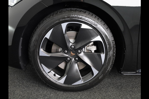 CUPRA Born Business Limited 63 kWh 232PK | Stoel & Stuurverwarming | Achteruitrijcamera | Navigatie | Keyless Entry | Draadloze Carplay en Androidauto |