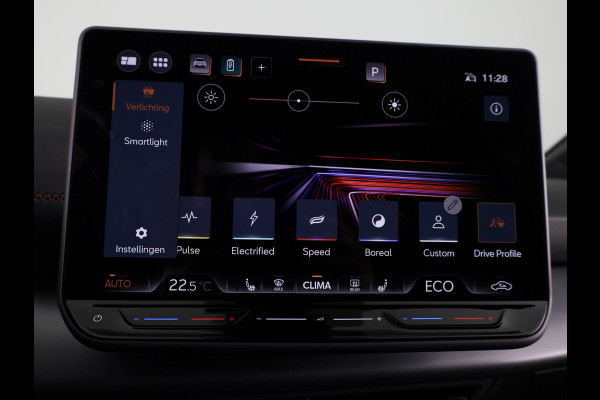 CUPRA Born Business Limited 63 kWh 232PK | Stoel & Stuurverwarming | Achteruitrijcamera | Navigatie | Keyless Entry | Draadloze Carplay en Androidauto |