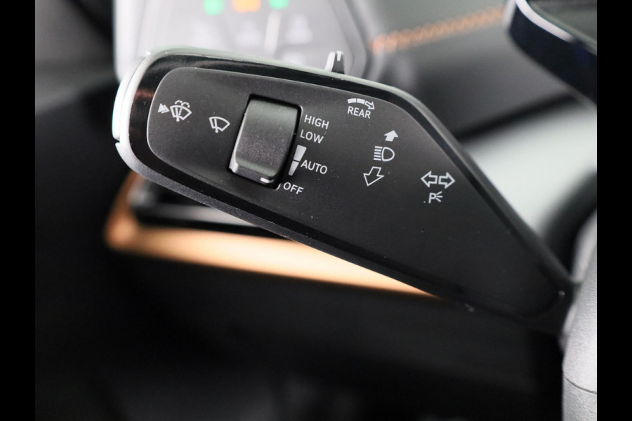 CUPRA Born Business Limited 63 kWh 232PK | Stoel & Stuurverwarming | Achteruitrijcamera | Navigatie | Keyless Entry | Draadloze Carplay en Androidauto |