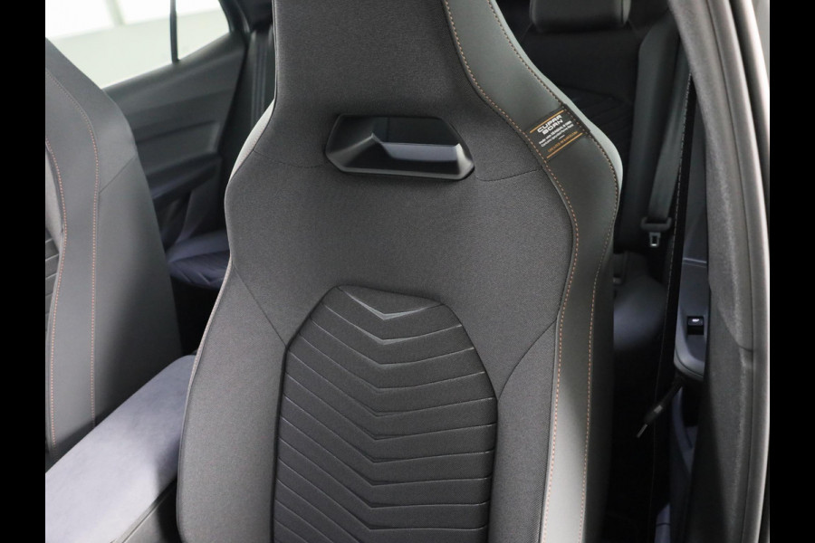 CUPRA Born Business Limited 63 kWh 232PK | Stoel & Stuurverwarming | Achteruitrijcamera | Navigatie | Keyless Entry | Draadloze Carplay en Androidauto |