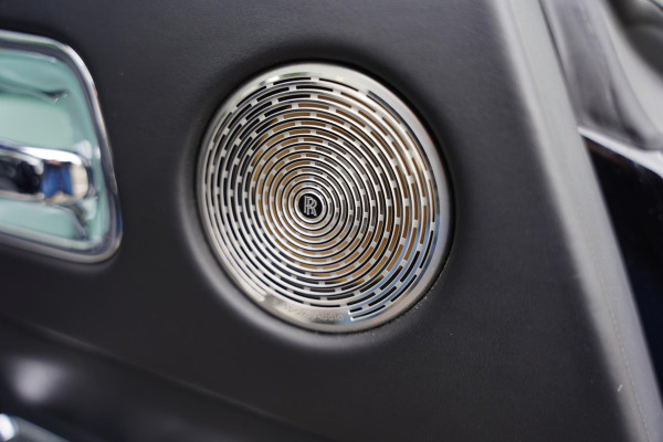 Rolls-Royce Dawn 6.6 V12 New Service Rolls Royce Cologne Rolls-Royce Dawn 6.6 V12 New Service Rolls Royce Cologne