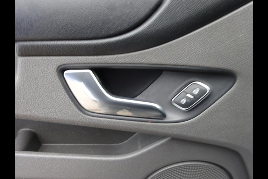 Ford Transit Custom 280 2.0 TDCI L1H1 Trend AIRCO SCHUIFDEUR CRUISE CONTROL Ford Transit Custom 280 2.0 TDCI L1H1 Trend AIRCO SCHUIFDEUR CRUISE CONTROL