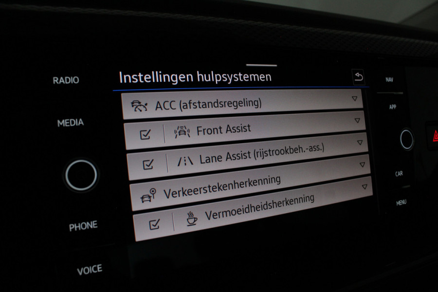 Volkswagen Taigo 1.0 TSI Life Edition > Camera/Adapt. Cruise/DSG Automaat... Volkswagen Taigo 1.0 TSI Life Edition > Camera/Adapt. Cruise/DSG Automaat...