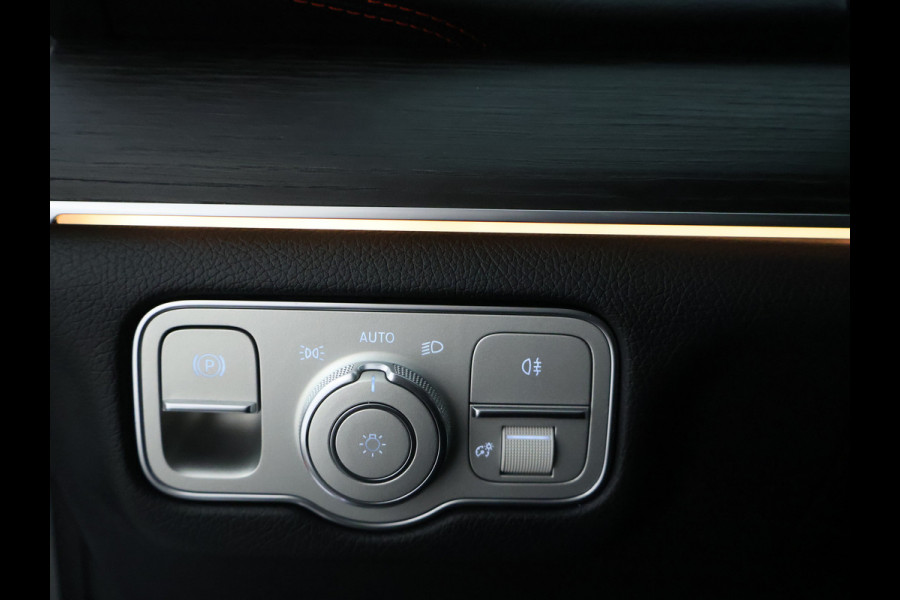 Mercedes-Benz GLE Mercedes-AMG 53 Hybrid 4MATIC+ | Trekhaak | Panoramadak | Burmester® | 22 Inch AMG Velgen | Distronic | Memory Voorstoelen | 360°-Camera. Inclusief 24 maanden MB Certified garantie voor Europa.