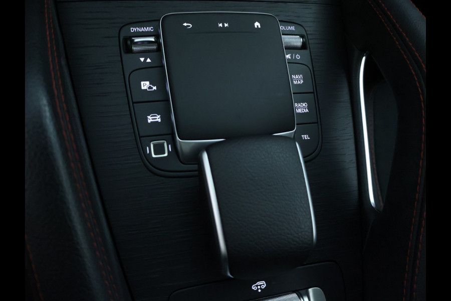 Mercedes-Benz GLE Mercedes-AMG 53 Hybrid 4MATIC+ | Trekhaak | Panoramadak | Burmester® | 22 Inch AMG Velgen | Distronic | Memory Voorstoelen | 360°-Camera. Inclusief 24 maanden MB Certified garantie voor Europa.