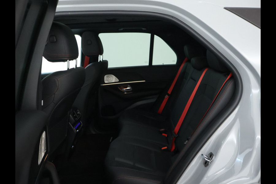 Mercedes-Benz GLE Mercedes-AMG 53 Hybrid 4MATIC+ | Trekhaak | Panoramadak | Burmester® | 22 Inch AMG Velgen | Distronic | Memory Voorstoelen | 360°-Camera. Inclusief 24 maanden MB Certified garantie voor Europa.