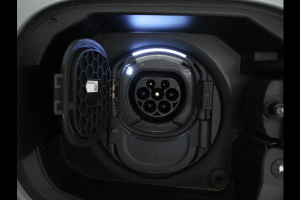 Mercedes-Benz GLE Mercedes-AMG 53 Hybrid 4MATIC+ | Trekhaak | Panoramadak | Burmester® | 22 Inch AMG Velgen | Distronic | Memory Voorstoelen | 360°-Camera. Inclusief 24 maanden MB Certified garantie voor Europa.