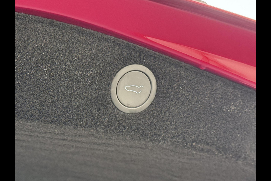 Tesla Model 3 Long Range AWD 78 kWh TREKHAAK | FULL SELFDRIVE | VOLLEDIGE FABRIEKSGARANTIE T/M 12-2027/80.000KM | AANDRIJFLIJN EN ACCU GARANTIE T/M 12-2031