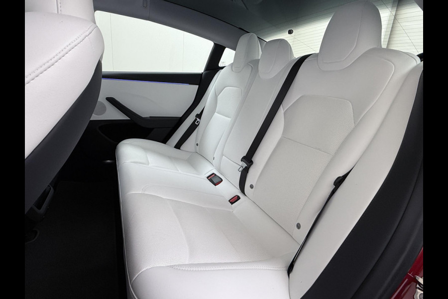 Tesla Model 3 Long Range AWD 78 kWh TREKHAAK | FULL SELFDRIVE | VOLLEDIGE FABRIEKSGARANTIE T/M 12-2027/80.000KM | AANDRIJFLIJN EN ACCU GARANTIE T/M 12-2031