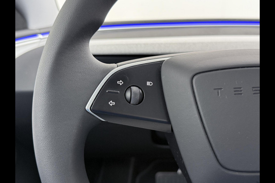 Tesla Model 3 Long Range AWD 78 kWh TREKHAAK | FULL SELFDRIVE | VOLLEDIGE FABRIEKSGARANTIE T/M 12-2027/80.000KM | AANDRIJFLIJN EN ACCU GARANTIE T/M 12-2031