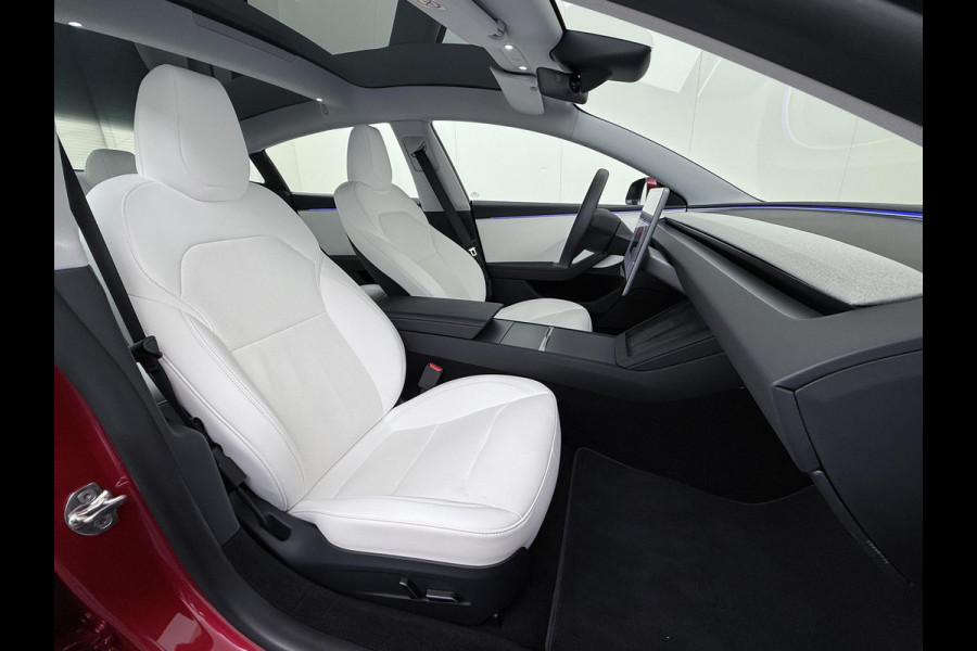 Tesla Model 3 Long Range AWD 78 kWh TREKHAAK | FULL SELFDRIVE | VOLLEDIGE FABRIEKSGARANTIE T/M 12-2027/80.000KM | AANDRIJFLIJN EN ACCU GARANTIE T/M 12-2031
