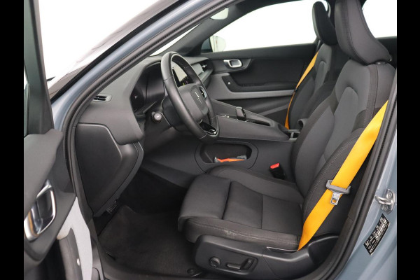 Polestar 2 Long Range Dual Motor Launch Edition 78kWh | Performance Pack | Panoramadak | Stoel & stuurverwarming | 360 camera | Adaptive cruise | Harman/Kardon | Carplay