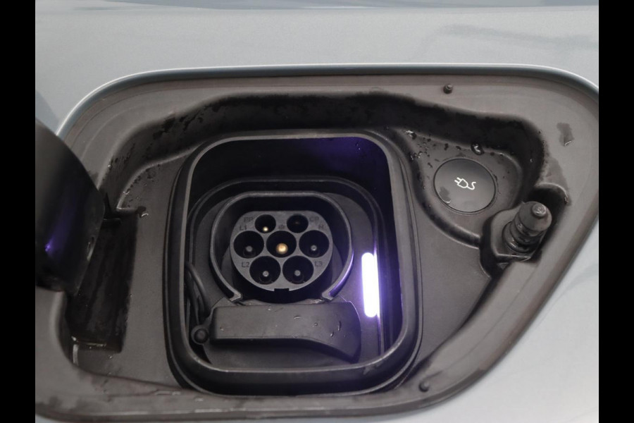 Polestar 2 Long Range Dual Motor Launch Edition 78kWh | Performance Pack | Panoramadak | Stoel & stuurverwarming | 360 camera | Adaptive cruise | Harman/Kardon | Carplay