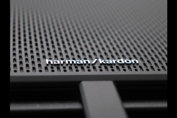 Polestar 2 Long Range Dual Motor Launch Edition 78kWh | Performance Pack | Panoramadak | Stoel & stuurverwarming | 360 camera | Adaptive cruise | Harman/Kardon | Carplay