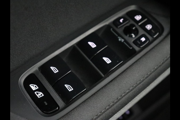 Polestar 2 Long Range Dual Motor Launch Edition 78kWh | Performance Pack | Panoramadak | Stoel & stuurverwarming | 360 camera | Adaptive cruise | Harman/Kardon | Carplay