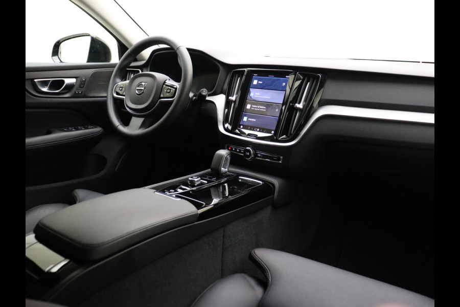 Volvo V60 T6 AWD 350PK Plug-in Hybrid Plus Dark | Lighting | 360 Camera | Harman/Kardon | Volvo V60 T6 AWD 350PK Plug-in Hybrid Plus Dark | Lighting | 360 Camera | Harman/Kardon |