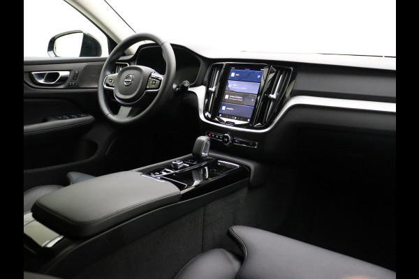 Volvo V60 T6 AWD 350PK Plug-in Hybrid Plus Dark | Lighting | 360 Camera | Harman/Kardon | Volvo V60 T6 AWD 350PK Plug-in Hybrid Plus Dark | Lighting | 360 Camera | Harman/Kardon |