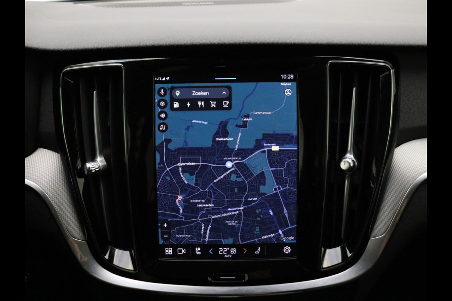 Volvo V60 T6 AWD 350PK Plug-in Hybrid Plus Dark | Lighting | 360 Camera | Harman/Kardon | Volvo V60 T6 AWD 350PK Plug-in Hybrid Plus Dark | Lighting | 360 Camera | Harman/Kardon |