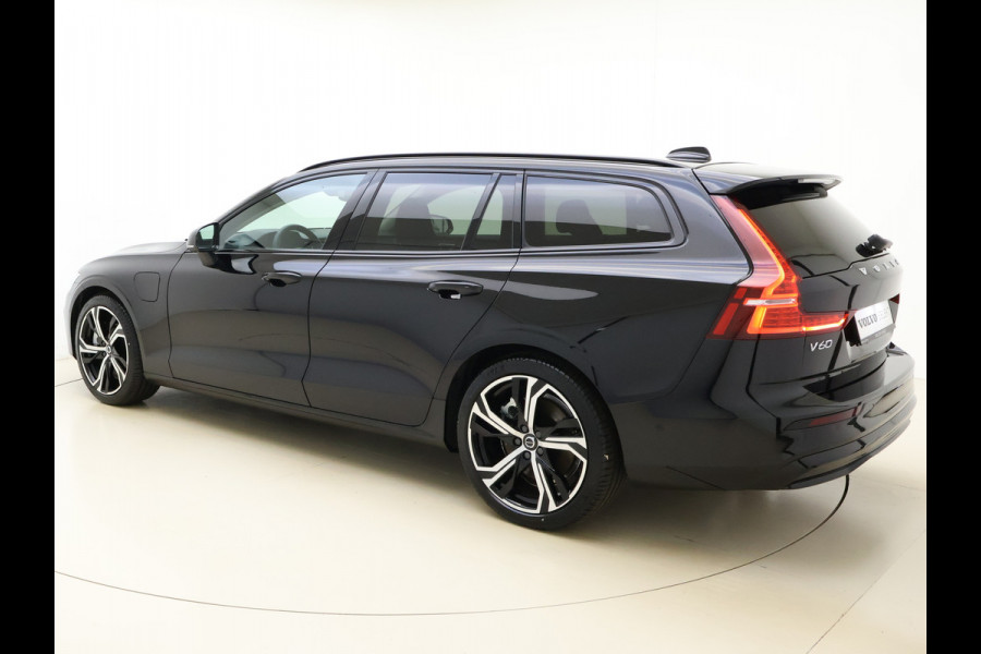 Volvo V60 T6 AWD 350PK Plug-in Hybrid Plus Dark | Lighting | 360 Camera | Harman/Kardon | Volvo V60 T6 AWD 350PK Plug-in Hybrid Plus Dark | Lighting | 360 Camera | Harman/Kardon |