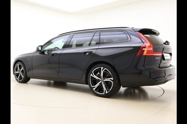 Volvo V60 T6 AWD 350PK Plug-in Hybrid Plus Dark | Lighting | 360 Camera | Harman/Kardon | Volvo V60 T6 AWD 350PK Plug-in Hybrid Plus Dark | Lighting | 360 Camera | Harman/Kardon |