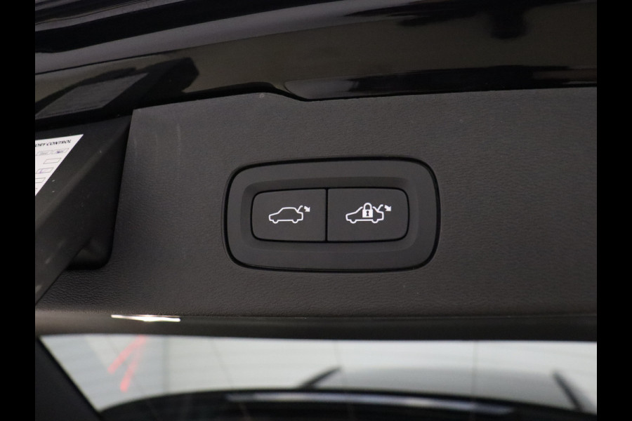 Volvo V60 T6 AWD 350PK Plug-in Hybrid Plus Dark | Lighting | 360 Camera | Harman/Kardon | Volvo V60 T6 AWD 350PK Plug-in Hybrid Plus Dark | Lighting | 360 Camera | Harman/Kardon |
