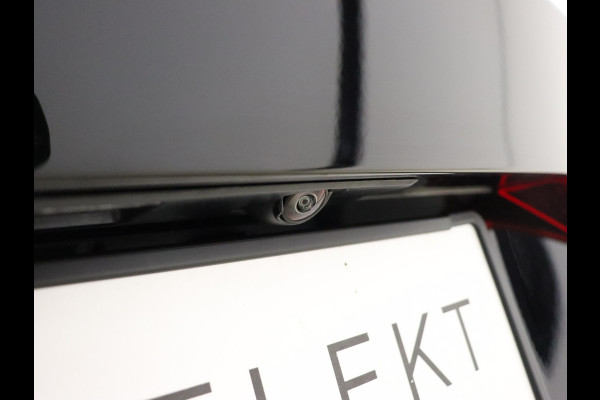 Volvo V60 T6 AWD 350PK Plug-in Hybrid Plus Dark | Lighting | 360 Camera | Harman/Kardon | Volvo V60 T6 AWD 350PK Plug-in Hybrid Plus Dark | Lighting | 360 Camera | Harman/Kardon |