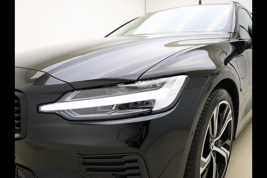 Volvo V60 T6 AWD 350PK Plug-in Hybrid Plus Dark | Lighting | 360 Camera | Harman/Kardon | Volvo V60 T6 AWD 350PK Plug-in Hybrid Plus Dark | Lighting | 360 Camera | Harman/Kardon |