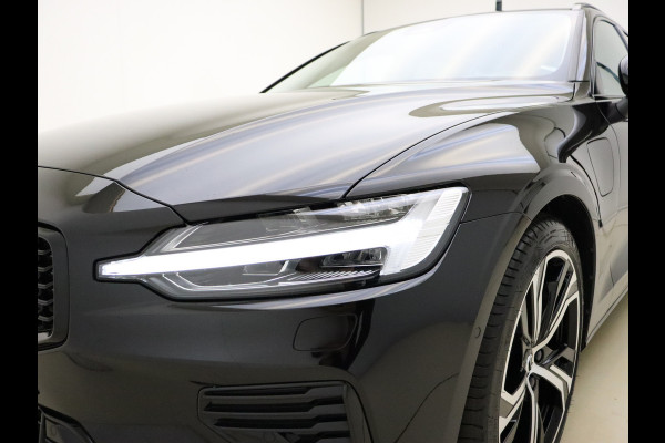 Volvo V60 T6 AWD 350PK Plug-in Hybrid Plus Dark | Lighting | 360 Camera | Harman/Kardon | Volvo V60 T6 AWD 350PK Plug-in Hybrid Plus Dark | Lighting | 360 Camera | Harman/Kardon |