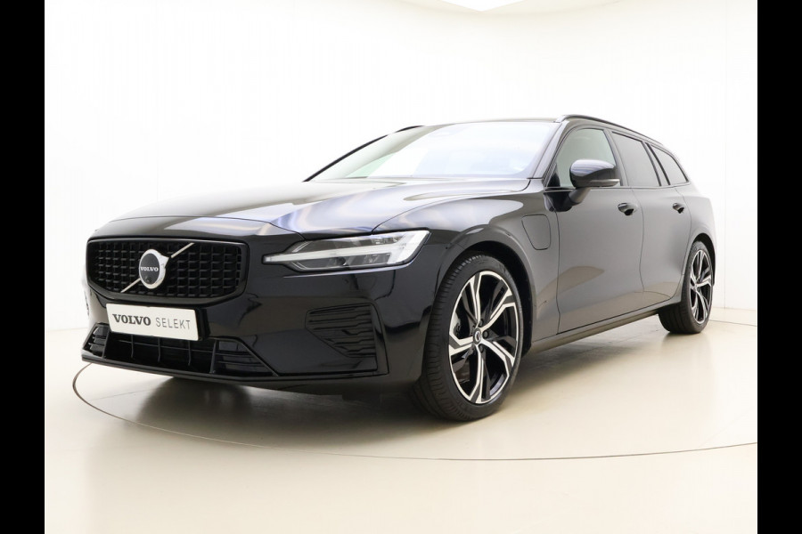 Volvo V60 T6 AWD 350PK Plug-in Hybrid Plus Dark | Lighting | 360 Camera | Harman/Kardon | Volvo V60 T6 AWD 350PK Plug-in Hybrid Plus Dark | Lighting | 360 Camera | Harman/Kardon |