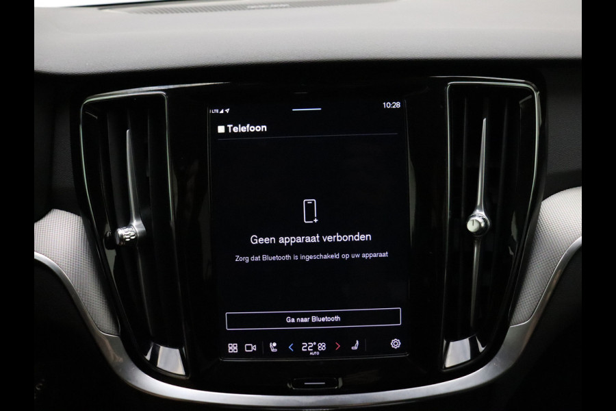 Volvo V60 T6 AWD 350PK Plug-in Hybrid Plus Dark | Lighting | 360 Camera | Harman/Kardon | Volvo V60 T6 AWD 350PK Plug-in Hybrid Plus Dark | Lighting | 360 Camera | Harman/Kardon |