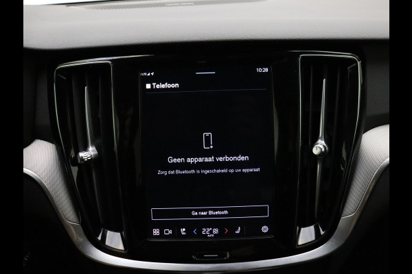 Volvo V60 T6 AWD 350PK Plug-in Hybrid Plus Dark | Lighting | 360 Camera | Harman/Kardon | Volvo V60 T6 AWD 350PK Plug-in Hybrid Plus Dark | Lighting | 360 Camera | Harman/Kardon |