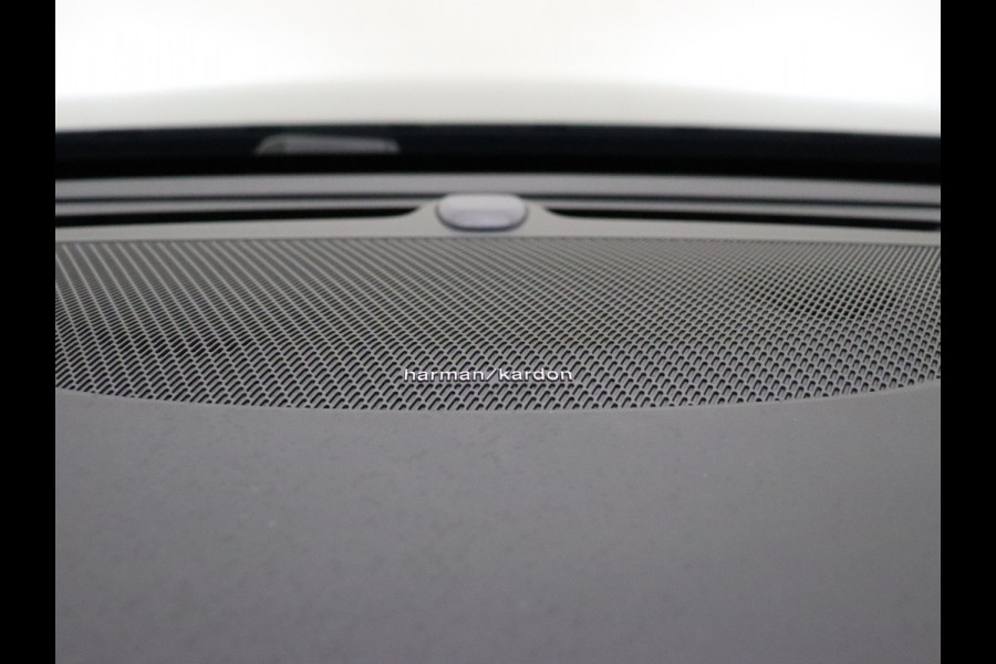 Volvo V60 T6 AWD 350PK Plug-in Hybrid Plus Dark | Lighting | 360 Camera | Harman/Kardon | Volvo V60 T6 AWD 350PK Plug-in Hybrid Plus Dark | Lighting | 360 Camera | Harman/Kardon |