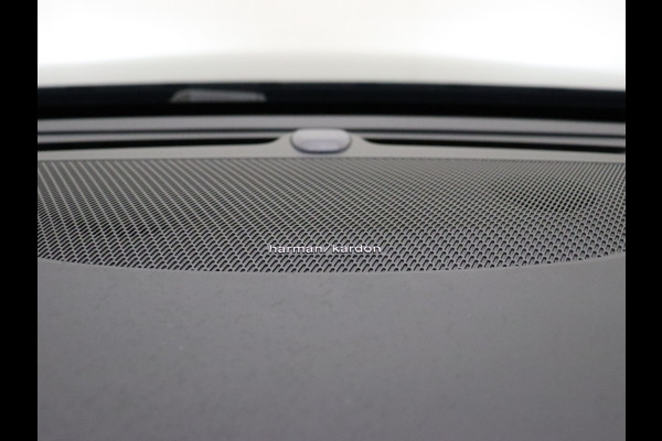 Volvo V60 T6 AWD 350PK Plug-in Hybrid Plus Dark | Lighting | 360 Camera | Harman/Kardon | Volvo V60 T6 AWD 350PK Plug-in Hybrid Plus Dark | Lighting | 360 Camera | Harman/Kardon |