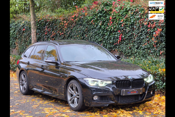 BMW 3 Serie Touring M Sport Panorama Apple CarPlay Elk. Trekhaak 6WB Dig. dash NAP NBT EVO Navi Draadloos lader BMW 3 Serie Touring M Sport Panorama Apple CarPlay Elk. Trekhaak 6WB Dig. dash NAP NBT EVO Navi Draadloos lader