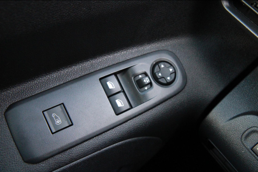 Toyota PROACE CITY 1.5 D-4D Live 102PK / Multi stuur / App connect / Laadruimte inrichting