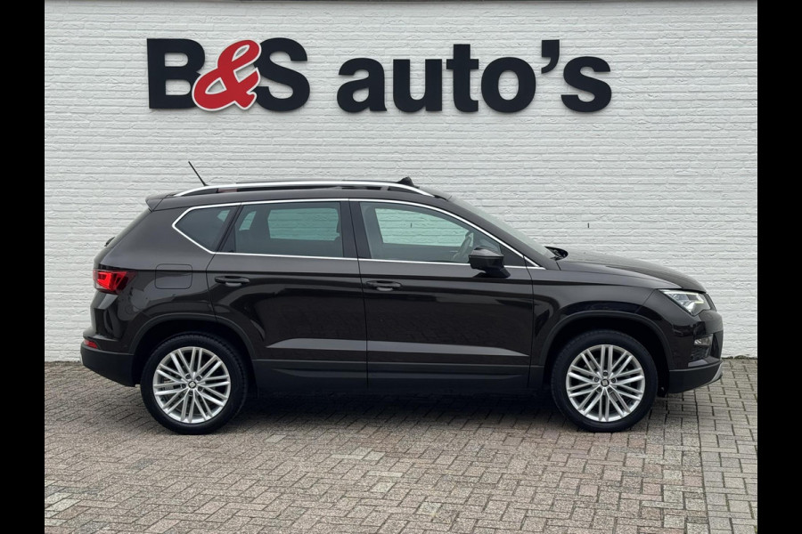 Seat Ateca 1.4 EcoTSI Xcellence Leder Camera Panorama Trekhaak Led verlichting Stoelverwarming