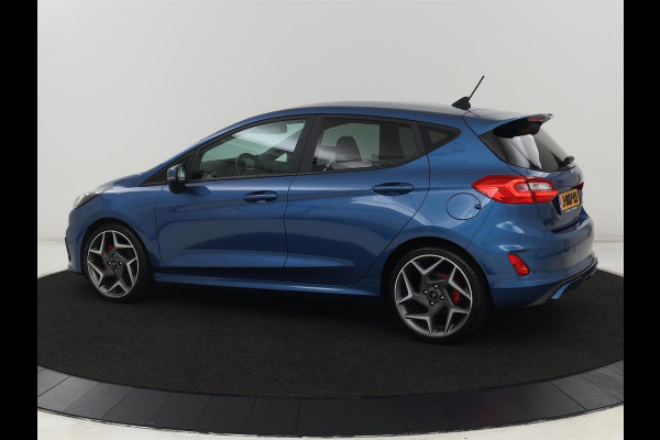 Ford Fiesta 1.5 EcoBoost ST-3 | Origineel NL | 1e eigenaar | Stoelverwarming | B&O Sound | Half leder | Carplay | Navigatie | Stuurverwarming | Full LED | Parkeerhulp