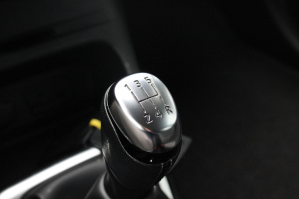Renault Captur 0.9 TCe Intens | Trekhaak | Climate Control | Navigatie | Cruise Control | Camera |