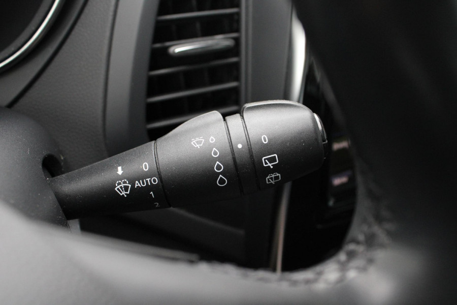 Renault Captur 0.9 TCe Intens | Trekhaak | Climate Control | Navigatie | Cruise Control | Camera |