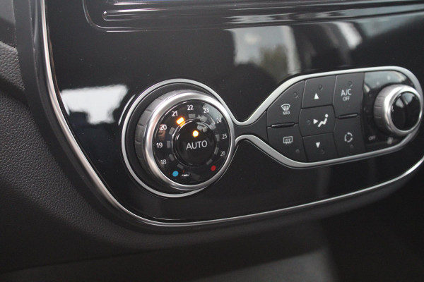 Renault Captur 0.9 TCe Intens | Trekhaak | Climate Control | Navigatie | Cruise Control | Camera |