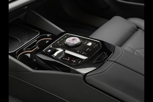 BMW i5 eDrive40 M-Sport - Onderstel Prof - Driving Ass Plus - Comfortstoelen