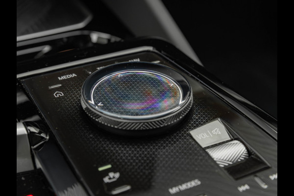 BMW i5 eDrive40 M-Sport - Onderstel Prof - Driving Ass Plus - Comfortstoelen