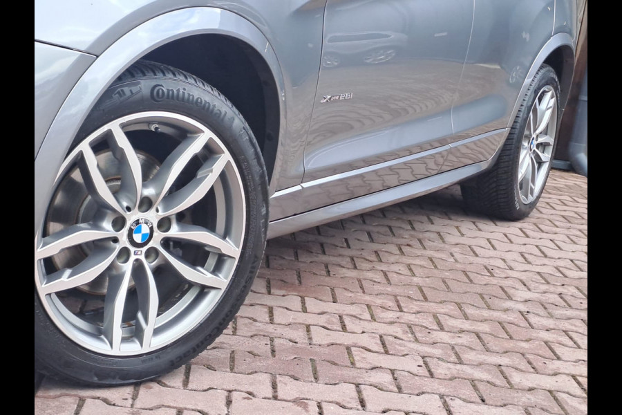 BMW X3 xDrive28i High Executive xLine Edition M Sport | Automaat | Trekhaak | Pano | Stoelverwarming | Leder |