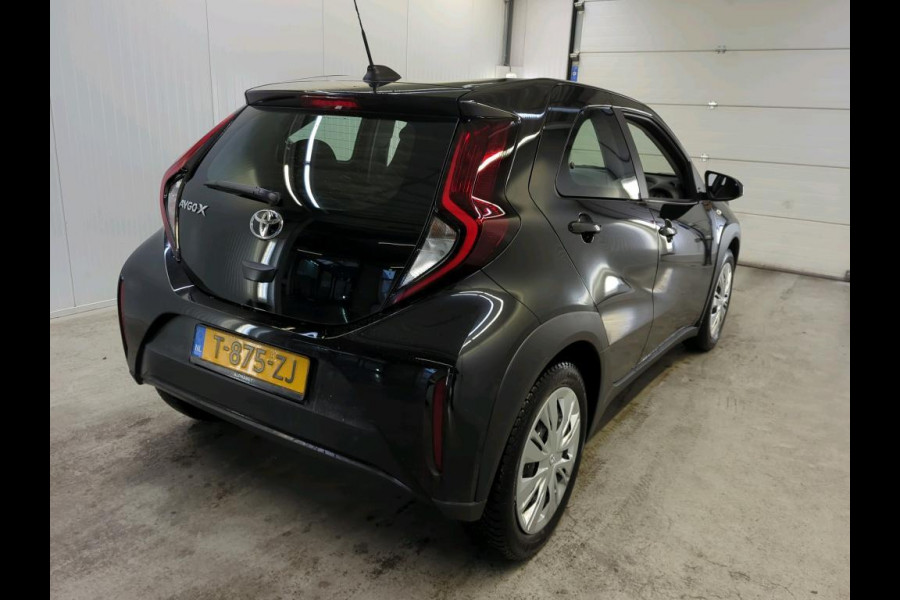 Toyota Aygo X 1.0 VVT-i MT Play Navigatie Apple Carplay/Android Auto Camera Adaptive Cruise Control Airco