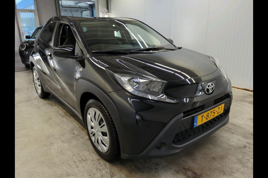 Toyota Aygo X 1.0 VVT-i MT Play Navigatie Apple Carplay/Android Auto Camera Adaptive Cruise Control Airco