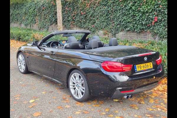 BMW 4 Serie Cabrio 420i M Sport High Executive Cabrio Dig. Dash Apple CarPlay Elek.Stoelen Nbt Evo GR Navi Leder Zwart NAP